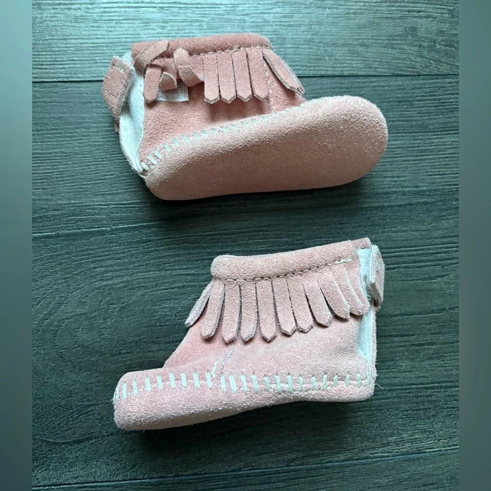 Minnetonka Infant Girls Pink Moccasin Shoes Style #1180 Back Flap Bootie Size 1